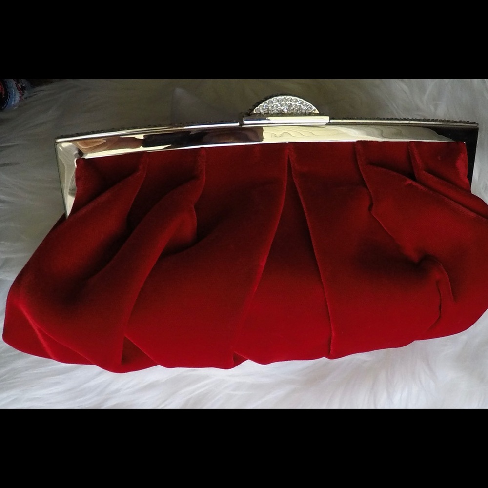 Judith Leiber Couture "Natalie" velvet clutch bag. - Picture 5 of 12